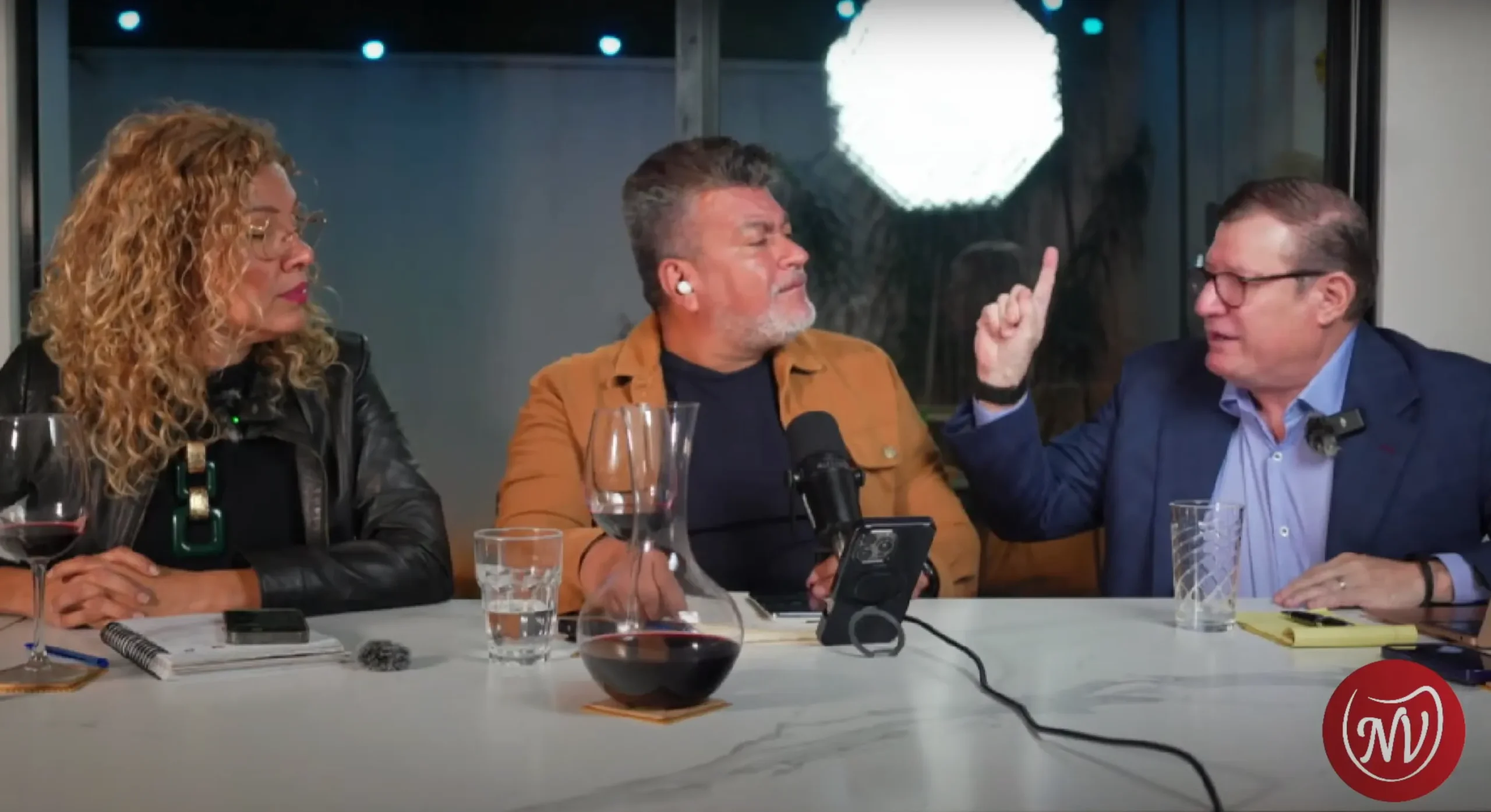 Infográfico: Descifrando el Futuro del PLN – La Estrategia de Danilo Morales